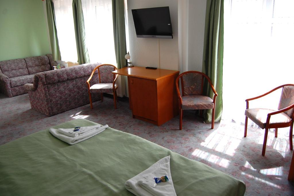 Hotel Am Markt Eckartsberga المظهر الخارجي الصورة