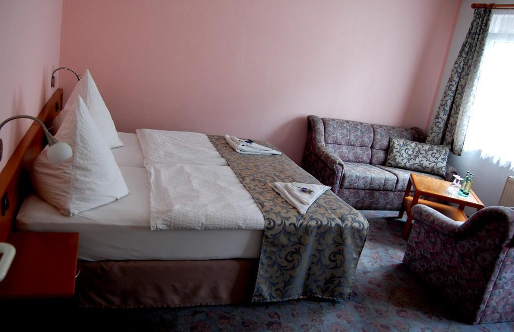 Hotel Am Markt Eckartsberga المظهر الخارجي الصورة